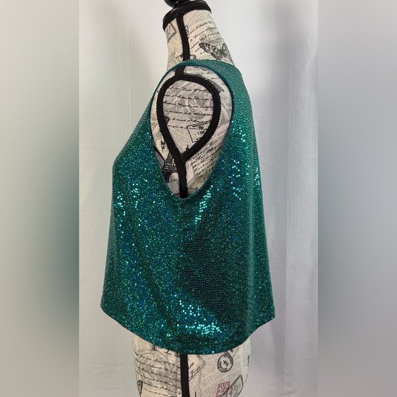If She Loves Blue-Green Sequin V-Neck Dazzling Festive Crop Top Size L- USA - Picture 6 of 9
